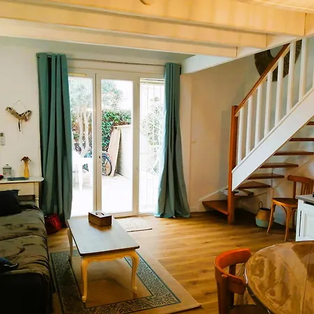 Holiday home Maison Palmier Du *